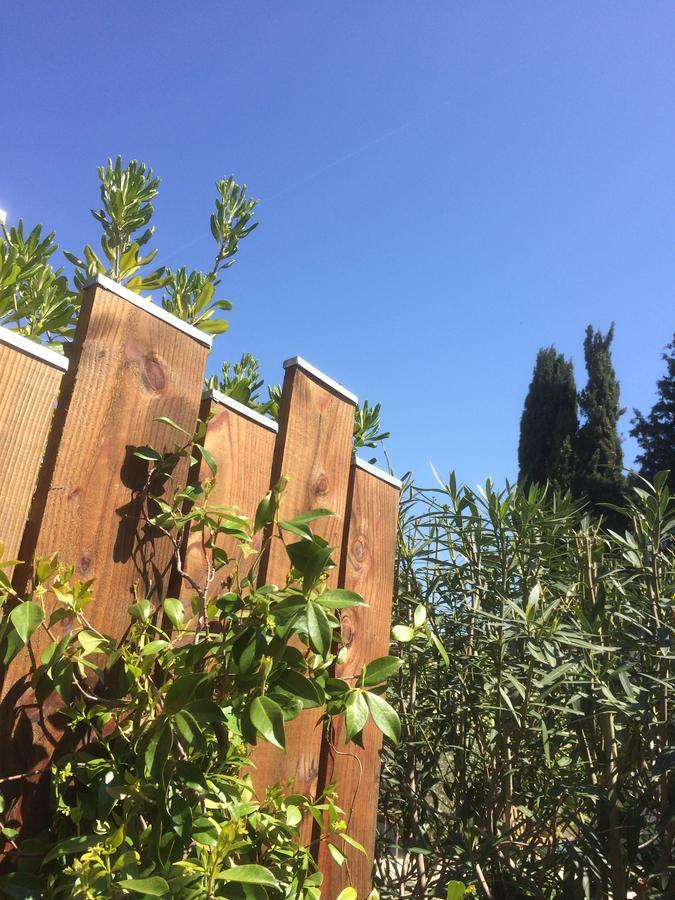 Apres La Sieste Saint-Laurent-des-Arbres Exteriör bild